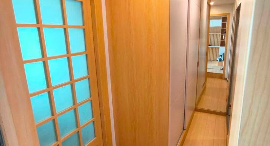 For rent 2 bedrooms condo in Ratchathewi, Bangkok