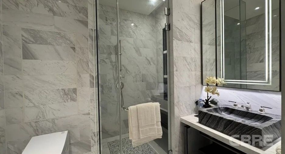 Condo en venta de 3 habitaciones en Khlong San, Bangkok