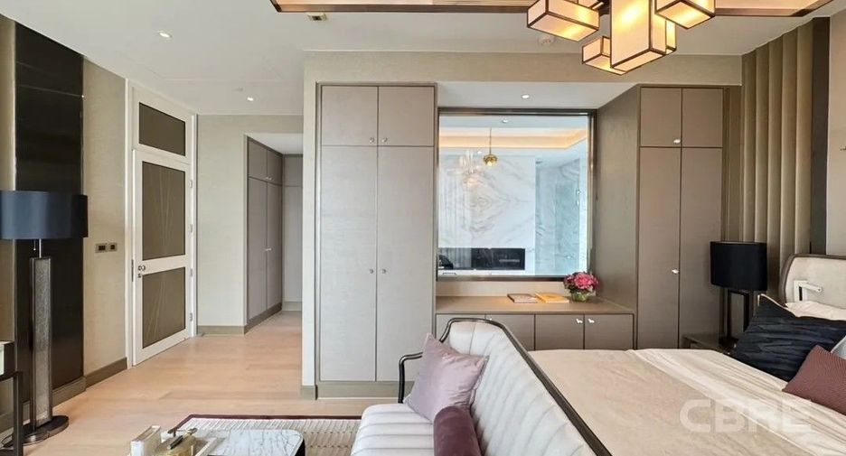 Condo en venta de 3 habitaciones en Khlong San, Bangkok