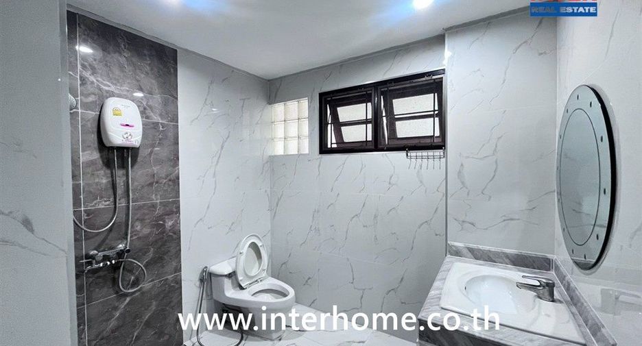 Casa en venta de 3 habitaciones en Sai Mai, Bangkok