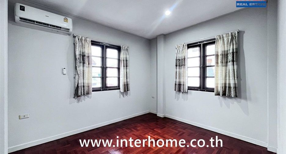 Casa en venta de 3 habitaciones en Sai Mai, Bangkok