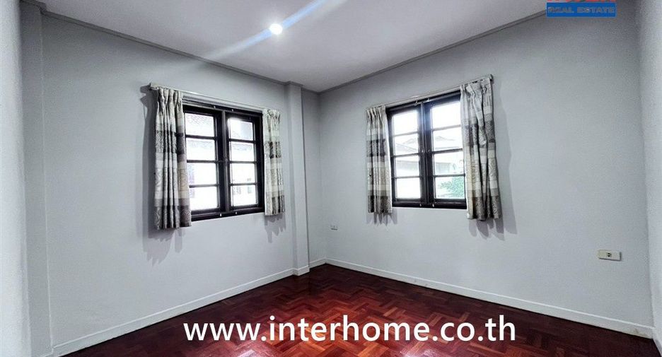 Casa en venta de 3 habitaciones en Sai Mai, Bangkok
