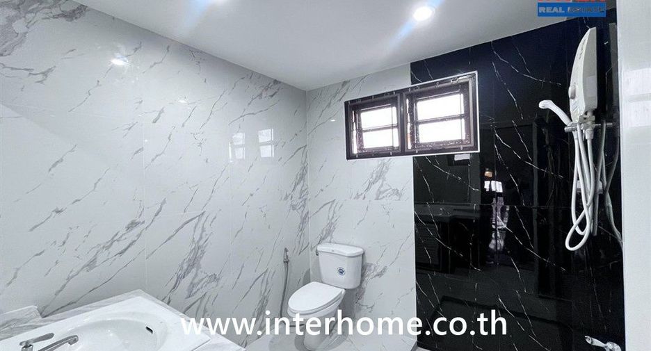 Casa en venta de 3 habitaciones en Sai Mai, Bangkok