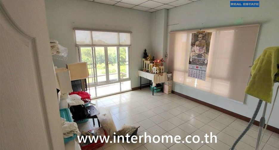 For sale 4 bedrooms townhouse in Bang Khen, Bangkok