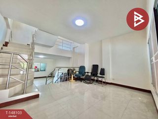 For sale 4 bedrooms townhouse in Thung Khru, Bangkok