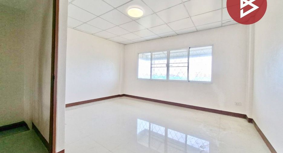 For sale 4 bedrooms townhouse in Thung Khru, Bangkok