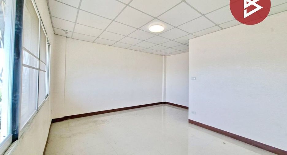 For sale 4 bedrooms townhouse in Thung Khru, Bangkok