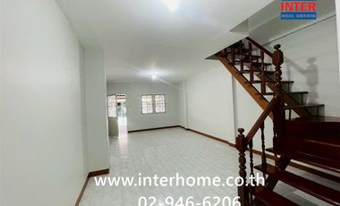 For sale 2 ベッドルーム townhouse in Krathum Baen, Samut Sakhon