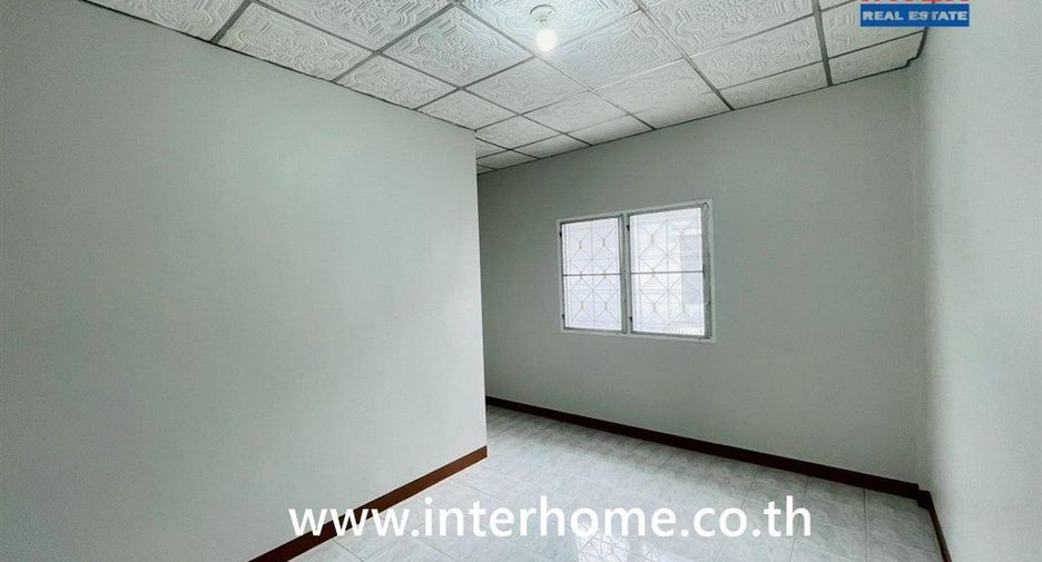 For sale 2 ベッドルーム townhouse in Krathum Baen, Samut Sakhon