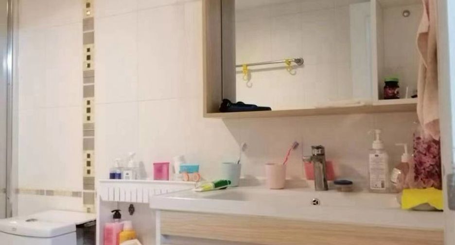 Продажа 3 спальни кондо в Щаттхана, Бангкок