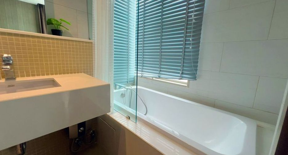 For rent and for sale 1 bed condo in Si Racha, Chonburi
