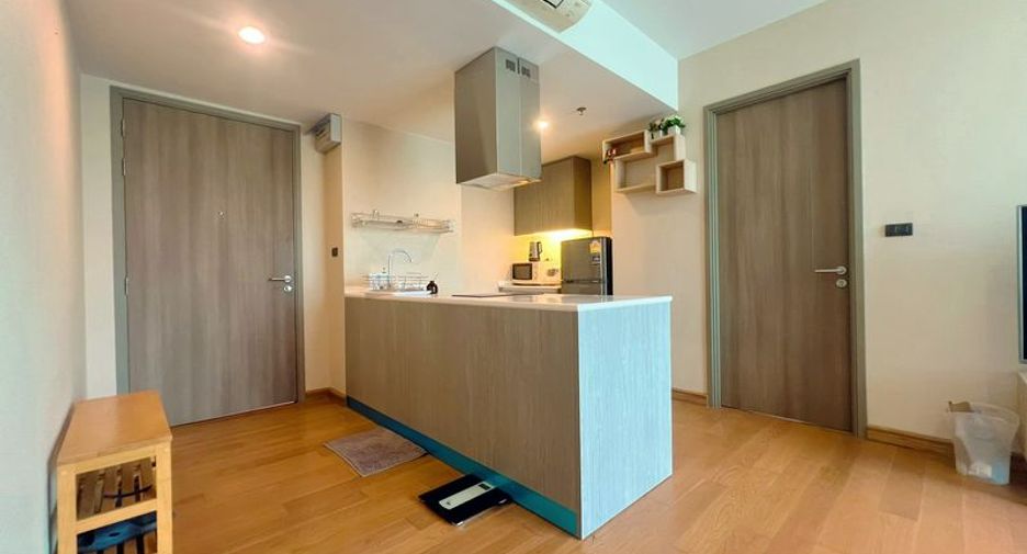 For rent and for sale 1 bed condo in Si Racha, Chonburi