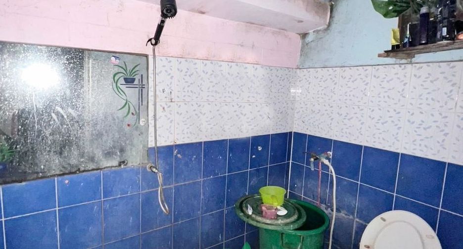 For sale 2 bedrooms townhouse in Don Mueang, Bangkok