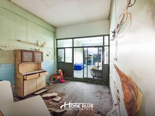 Gewerbefläche zum Kauf mit 3 Zimmer in Sathon, Bangkok
