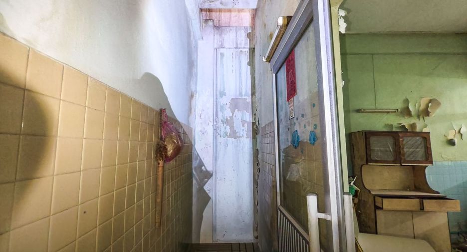 Gewerbefläche zum Kauf mit 3 Zimmer in Sathon, Bangkok