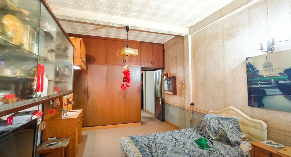 Gewerbefläche zum Kauf mit 3 Zimmer in Sathon, Bangkok