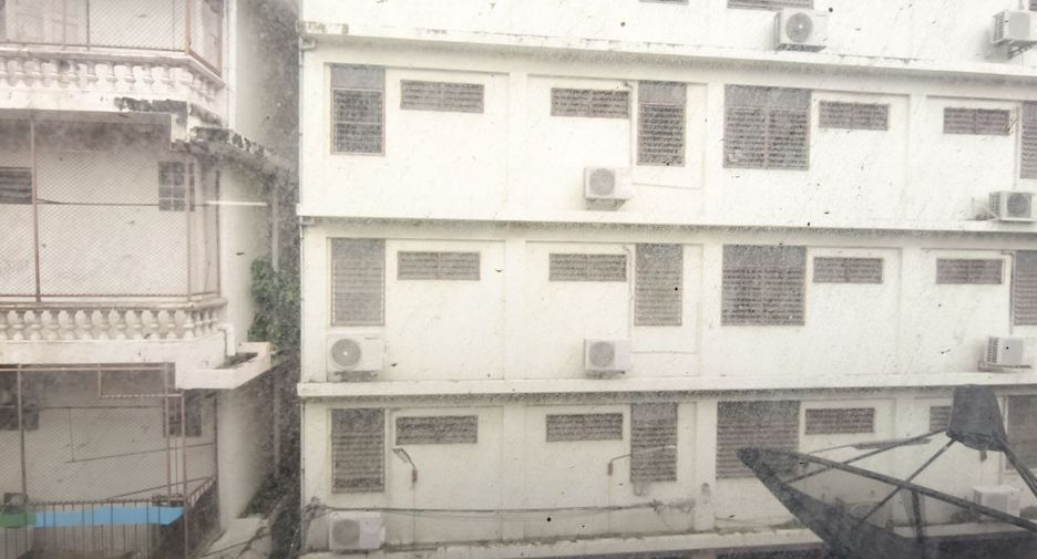 Gewerbefläche zum Kauf mit 3 Zimmer in Sathon, Bangkok