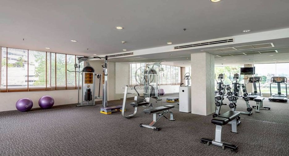 For sale 3 bedrooms condo in Dusit, Bangkok