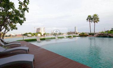 For sale 3 bedrooms condo in Dusit, Bangkok