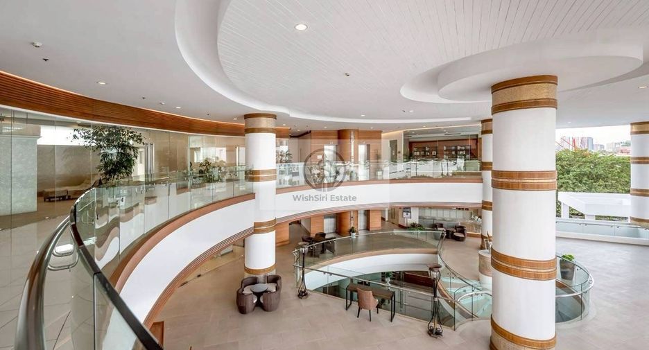 For sale 3 bedrooms condo in Dusit, Bangkok