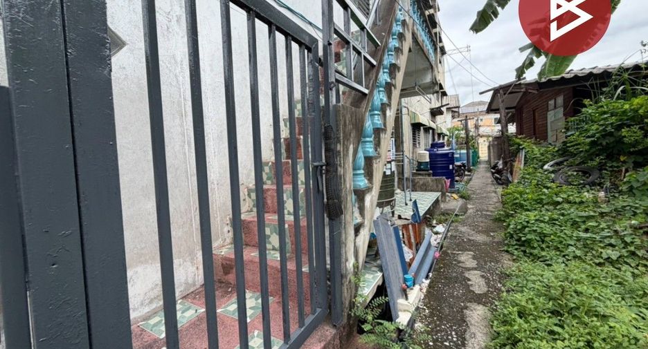 For sale 6 bedrooms apartment in Lat Phrao, Bangkok