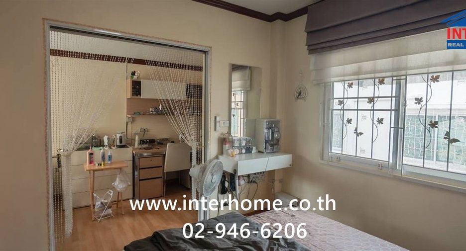 For sale 4 ベッドルーム townhouse in Mueang Nonthaburi, Nonthaburi
