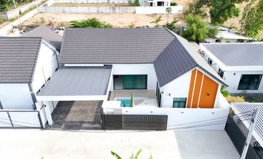 For sale 3 bedrooms villa in Bang Lamung, Chonburi