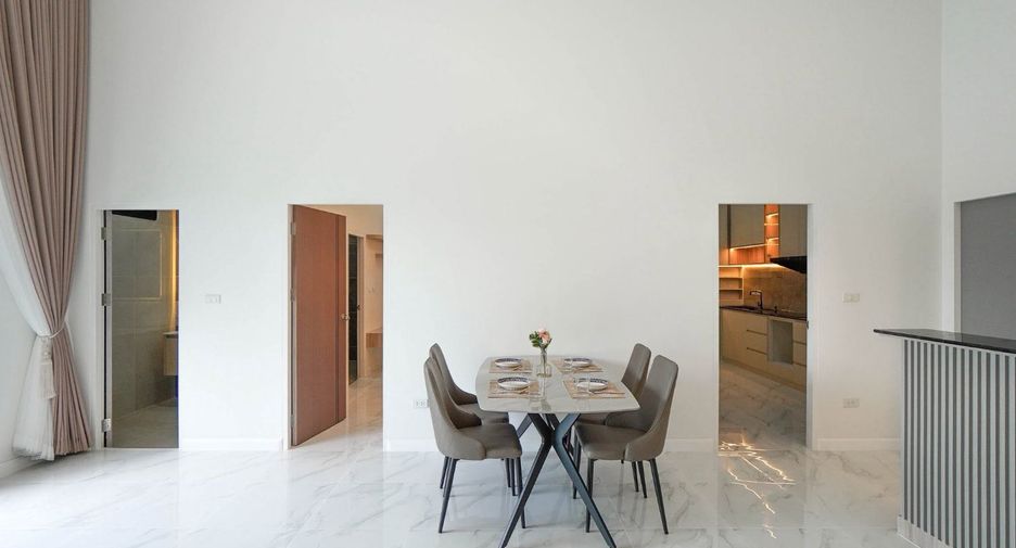 For sale 3 bedrooms villa in Bang Lamung, Chonburi