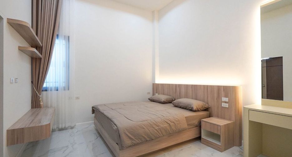 For sale 3 bedrooms villa in Bang Lamung, Chonburi