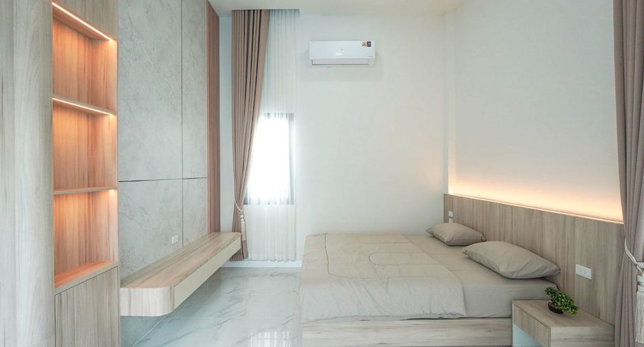 For sale 3 bedrooms villa in Bang Lamung, Chonburi