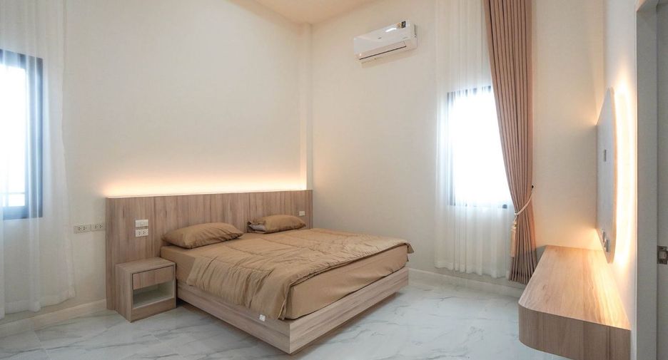For sale 3 bedrooms villa in Bang Lamung, Chonburi