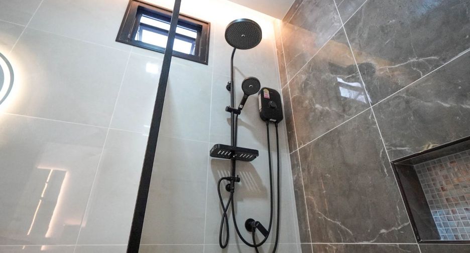 For sale 3 bedrooms villa in Bang Lamung, Chonburi