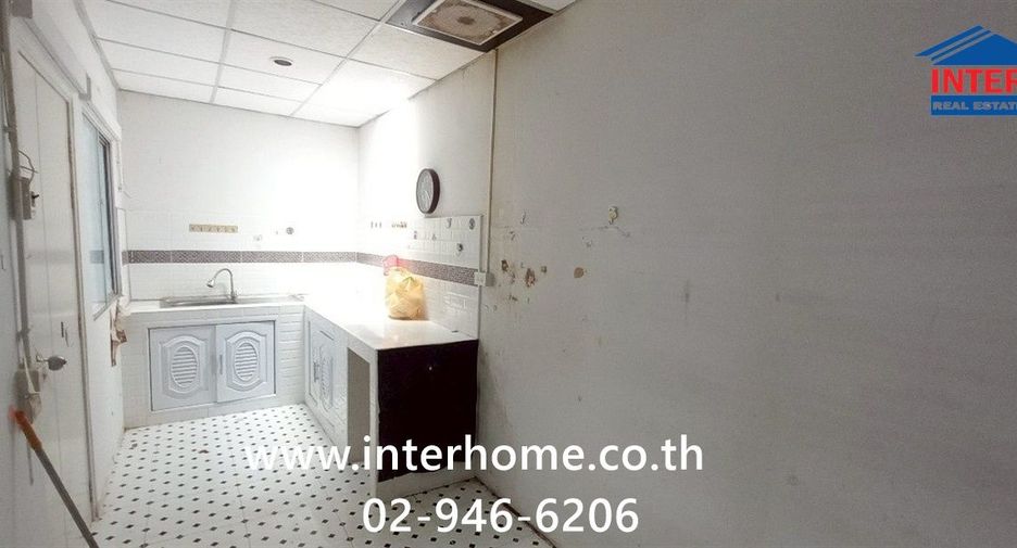 For sale 3 ベッドルーム townhouse in Mueang Pathum Thani, Pathum Thani
