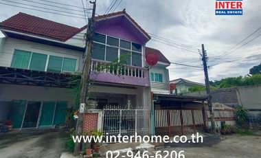 For sale 2 ベッドルーム townhouse in Wang Thonglang, Bangkok