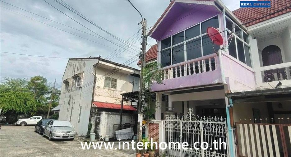 For sale 2 ベッドルーム townhouse in Wang Thonglang, Bangkok
