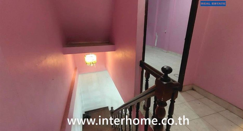 For sale 2 ベッドルーム townhouse in Wang Thonglang, Bangkok
