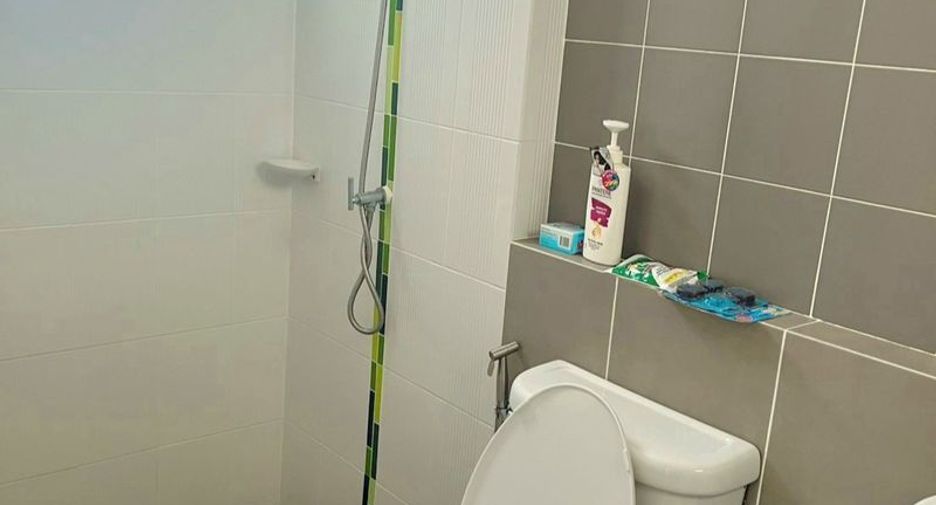 For rent 3 bedrooms house in Si Racha, Chonburi