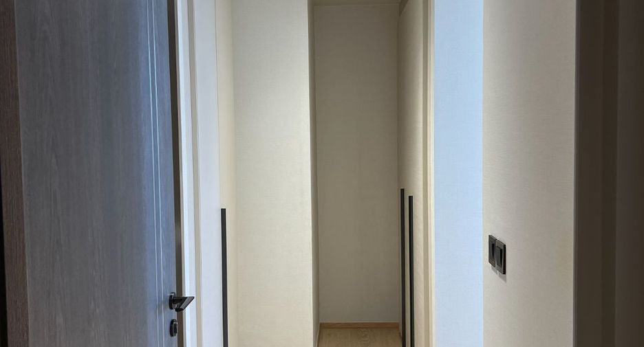 For rent and for sale 3 bedrooms condo in Pathum Wan, Bangkok
