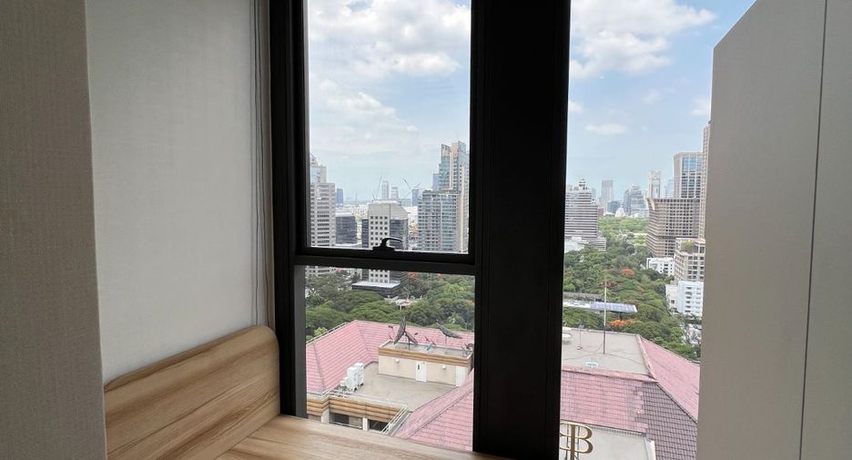 For rent and for sale 3 bedrooms condo in Pathum Wan, Bangkok