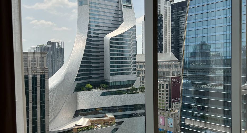 For rent and for sale 3 bedrooms condo in Pathum Wan, Bangkok
