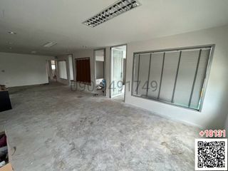 Oficina en alquiler en Mueang Nonthaburi, Nonthaburi