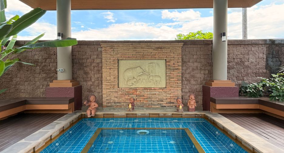 For rent 3 bedrooms house in San Kamphaeng, Chiang Mai