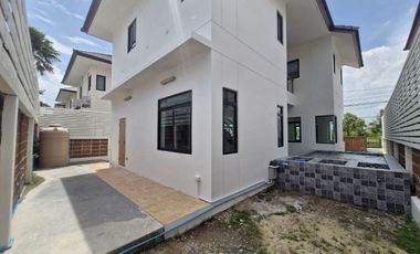 Casa en venta de 3 habitaciones en Bang Phli, Samut Prakan