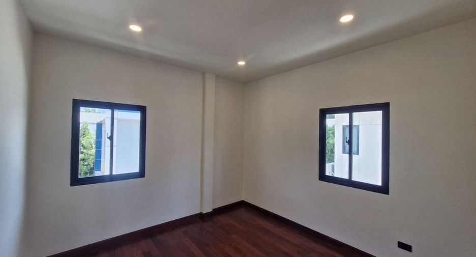 Casa en venta de 3 habitaciones en Bang Phli, Samut Prakan