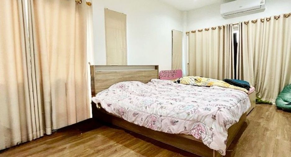 À vendre 4 chambres maison à Khlong Sam Wa, Bangkok