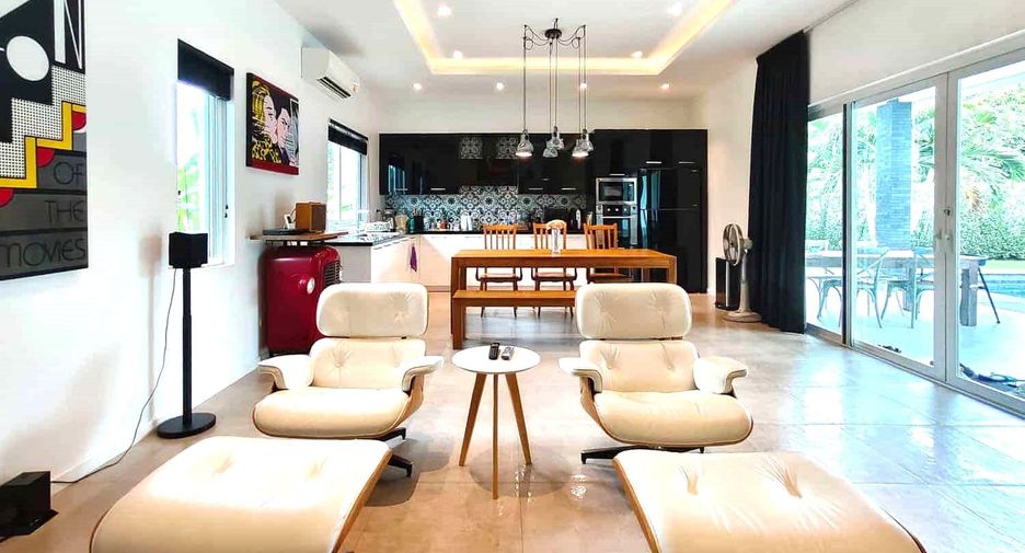 For sale 3 bedrooms villa in Hua Hin, Prachuap Khiri Khan