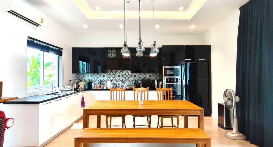 For sale 3 bedrooms villa in Hua Hin, Prachuap Khiri Khan