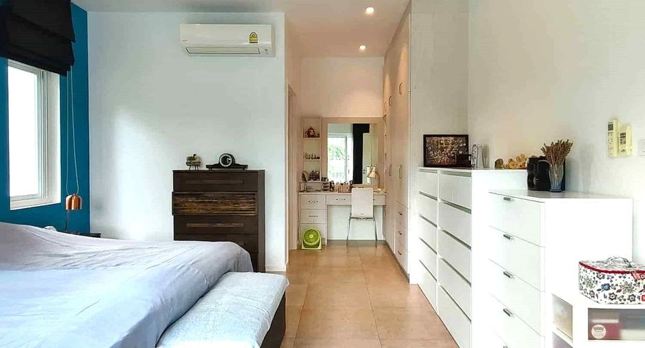 For sale 3 bedrooms villa in Hua Hin, Prachuap Khiri Khan