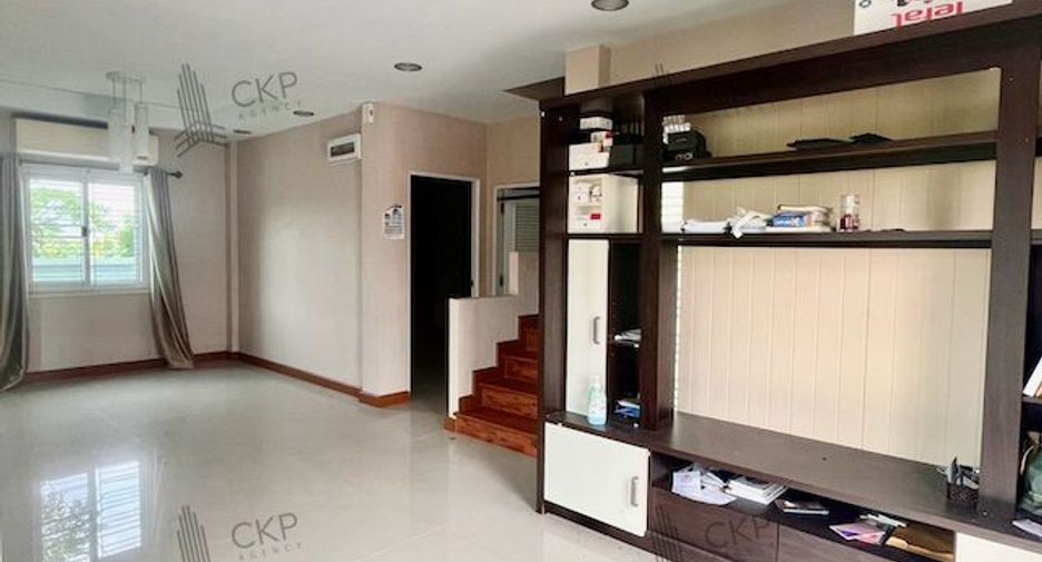 À vendre 4 chambres maison à Bang Bua Thong, Nonthaburi