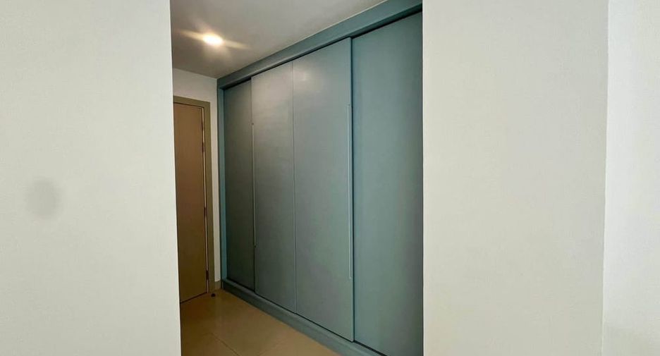 For rent 4 bedrooms condo in Jomtien, Pattaya